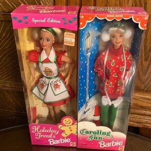 A Christmas duo of vintage Barbies new in box! Both special editions- 1997 ,1995